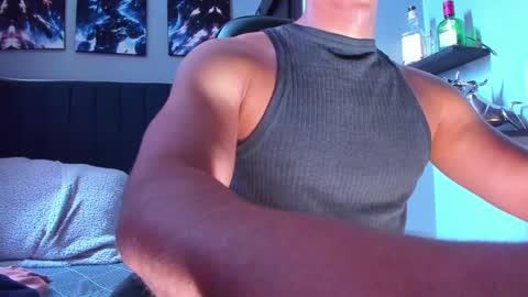 Snapshot of stefann_salvatore chatting on September 26, 1:26 pm Stefann Salvatore online show from September 26, 1:26 pm