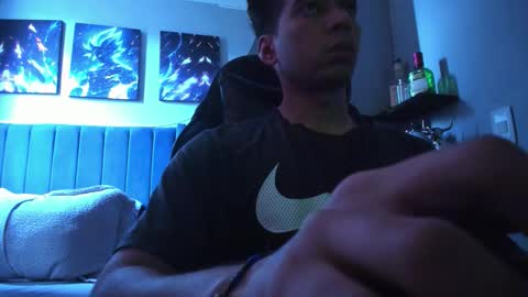 Snapshot of stefann_salvatore chatting on October 28, 6:43 pm Stefann Salvatore online show from October 28, 6:43 pm