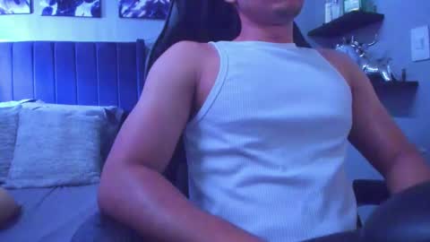 Snapshot of stefann_salvatore chatting on October 31, 6:53 pm Stefann Salvatore online show from October 31, 6:53 pm