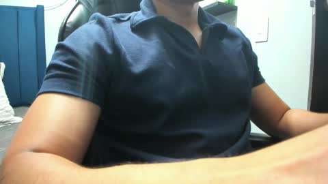 Snapshot of stefann_salvatore chatting on November 26, 1:06 am Stefann Salvatore online show from November 26, 1:06 am