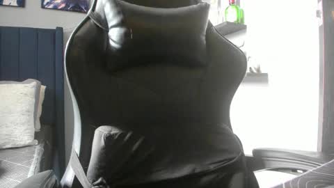 Snapshot of stefann_salvatore chatting on November 29, 5:38 pm Stefann Salvatore online show from November 29, 5:38 pm