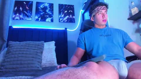 Snapshot of stefann_salvatore chatting on January 10, 12:12 am Stefann Salvatore online show from January 10, 12:12 am