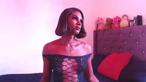 Snapshot of stefanny_2001 chatting on January 25, 5:19 pm stefanny beautiful online show from January 25, 5:19 pm