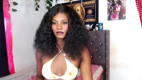 Snapshot of stefanny_2001 chatting on October 14, 5:25 pm stefanny beautiful online show from October 14, 5:25 pm