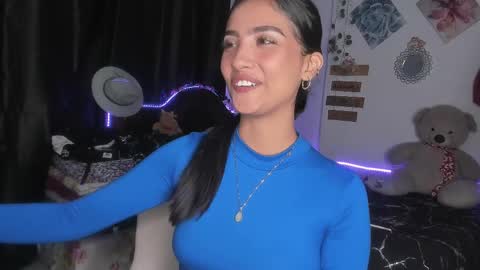 Im MiaIts my first day here  online show from February 17, 12:54 am