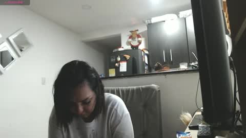 Snapshot of stefannym chatting on February 3, 8:02 am Stefy Milf online show from February 3, 8:02 am