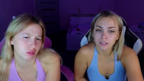 Snapshot of stefany_and_bettany chatting on September 15, 8:42 pm stefany_and_bettany online show from September 15, 8:42 pm