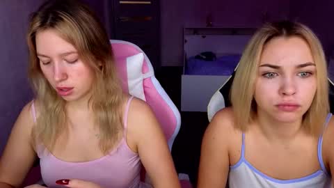 Snapshot of stefany_and_bettany chatting on November 8, 10:26 am stefany_and_bettany online show from November 8, 10:26 am