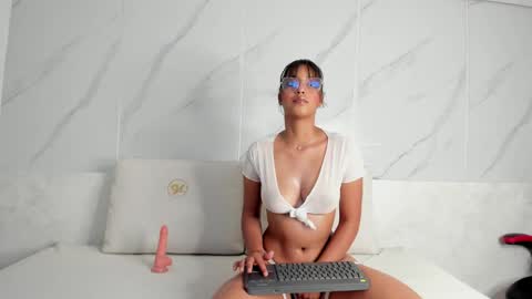 Stefany Lure online show from May 12, 8:17 pm