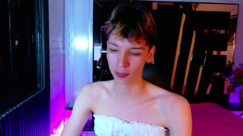 stefany piink online show from April 2, 1:20 pm