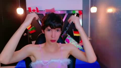stefany piink online show from June 26, 12:09 pm