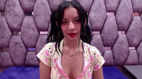 stefanysweett online show from December 3, 9:22 am