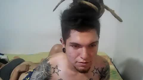 steffandjoshh420 online show from March 26, 2:39 am