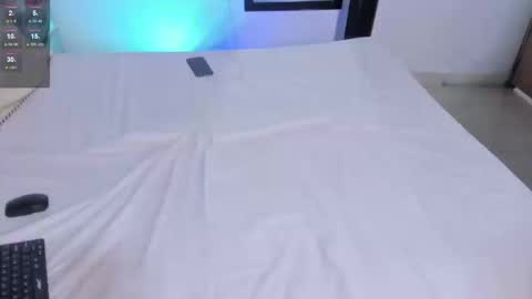 Snapshot of steffany_lopez_ chatting on March 13, 12:50 am steffany_lopez_ online show from March 13, 12:50 am