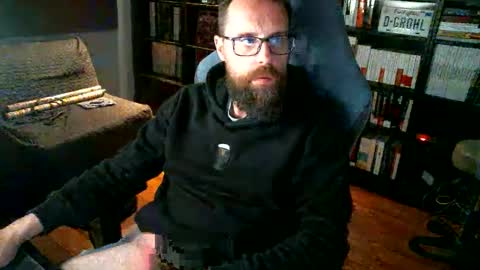MeStef online show from May 7, 7:19 pm
