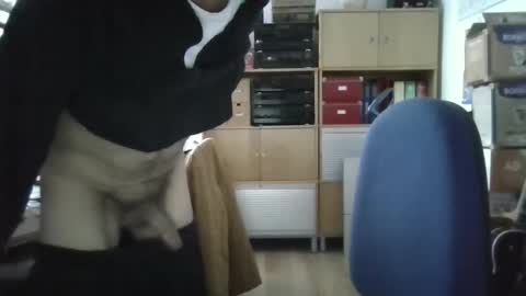 Snapshot of stefi444466 chatting on March 4, 7:03 am stefi444466 online show from March 4, 7:03 am