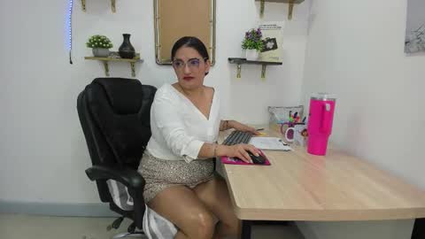 Snapshot of stefy_cg chatting on March 21, 6:55 pm Stefy online show from March 21, 6:55 pm