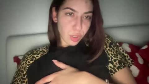 Snapshot of stefy_glow chatting on February 27, 10:53 pm stefy_glow online show from February 27, 10:53 pm