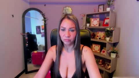 stefy_zea online show from October 27, 6:01 pm