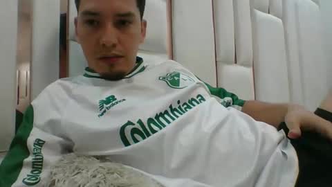 Snapshot of stefyysmid chatting on March 2, 12:23 pm stefyysmid online show from March 2, 12:23 pm