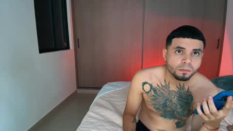 steiisy599 online show from March 4, 3:23 am