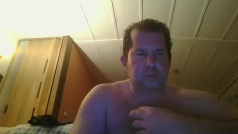 Snapshot of steki038434 chatting on January 3, 11:01 pm steki038434 online show from January 3, 11:01 pm