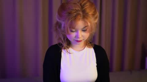 Stella online show from September 30, 10:59 pm