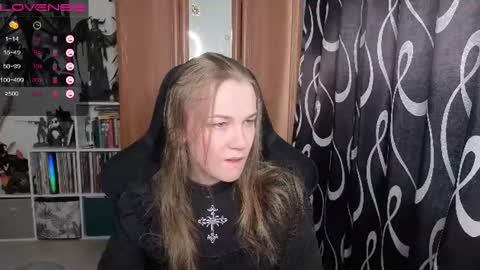 Snapshot of stella_and_carol chatting on June 25, 1:15 pm Diana online show from June 25, 1:15 pm