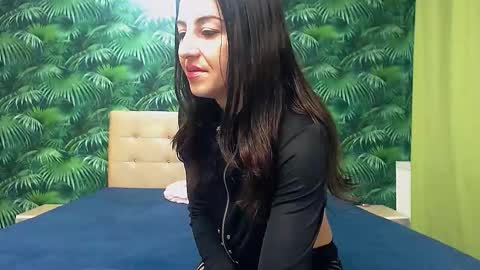 Stella John online show from January 7, 7:33 am