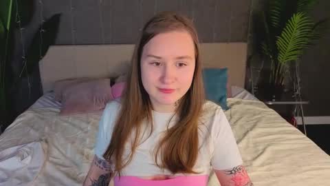 Stella online show from March 9, 9:35 am