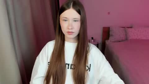 Snapshot of stella_sunny chatting on February 26, 11:37 pm stella_sunny online show from February 26, 11:37 pm