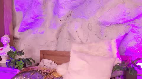 S T E L L A online show from February 19, 11:23 pm