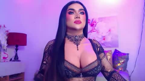 CALL ME STELLA online show from May 3, 5:57 am