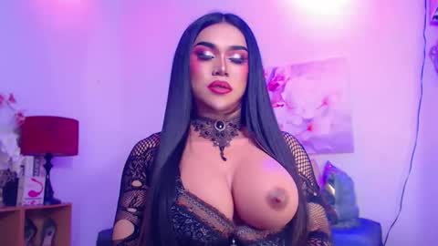 CALL ME STELLA online show from May 7, 7:36 am
