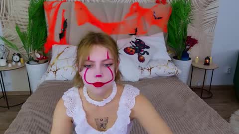 Snapshot of stellahaart chatting on October 31, 5:52 am Stella 3 online show from October 31, 5:52 am