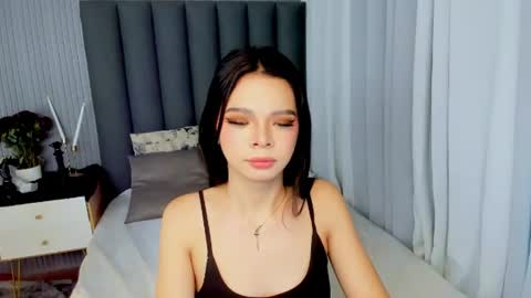 stellahartes online show from July 10, 5:26 pm