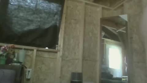 Stella online show from March 31, 7:25 pm