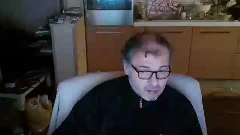 Snapshot of stellar_mesh3d chatting on February 22, 2:06 am Mesh3D online show from February 22, 2:06 am