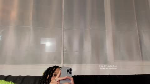 Snapshot of stellart_ chatting on December 11, 7:20 am stellart_ online show from December 11, 7:20 am