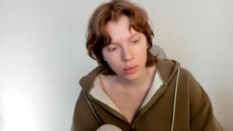 Snapshot of stellaswen chatting on February 2, 9:30 am S T E L L A online show from February 2, 9:30 am