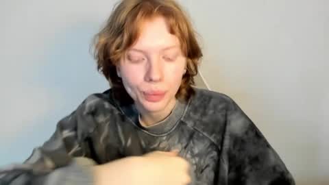 Snapshot of stellaswen chatting on February 24, 9:40 am S T E L L A online show from February 24, 9:40 am