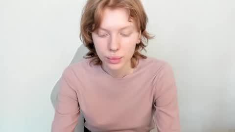 Snapshot of stellaswen chatting on February 26, 8:02 am S T E L L A online show from February 26, 8:02 am