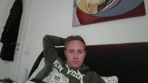 sten015 online show from November 20, 1:44 pm