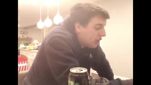 Snapshot of stepbro18 chatting on December 19, 7:18 am Honestly Im a slut I have a high sex drive and I love talking to people off this platform  online show from December 19, 7:18 am