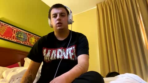 Snapshot of stepbro18 chatting on February 22, 9:26 pm Honestly Im a slut I have a high sex drive and I love talking to people off this platform  online show from February 22, 9:26 pm