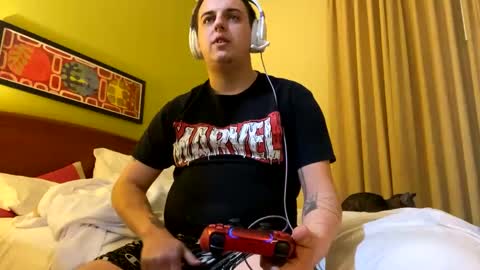 Snapshot of stepbro18 chatting on February 23, 1:02 am Honestly Im a slut I have a high sex drive and I love talking to people off this platform  online show from February 23, 1:02 am