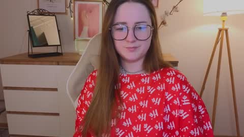 Emma online show from December 18, 10:02 pm