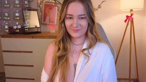 Emma online show from January 18, 2:02 pm