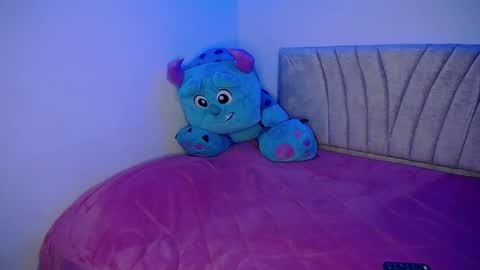 Emma online show from February 6, 12:11 am