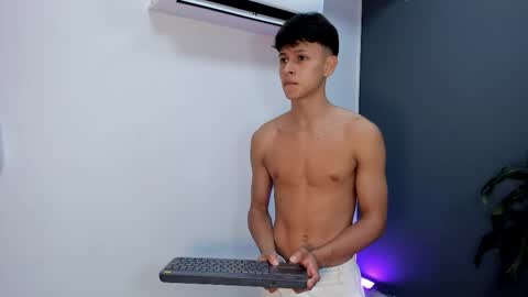 Stephane Rouss online show from November 1, 8:11 pm